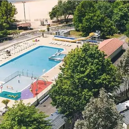 Village de vacances Grand Mobil-home 6 Personnes Neuf Vue En Born Le Pipiou 4 étoiles